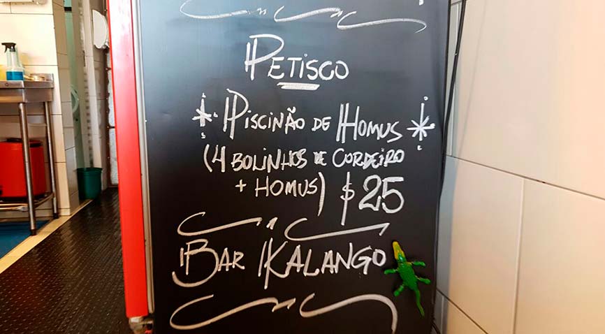 Bar Kalango, na Praça da Bandeira